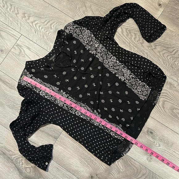 Lucky Brand. Size M - Picture 4 of 4